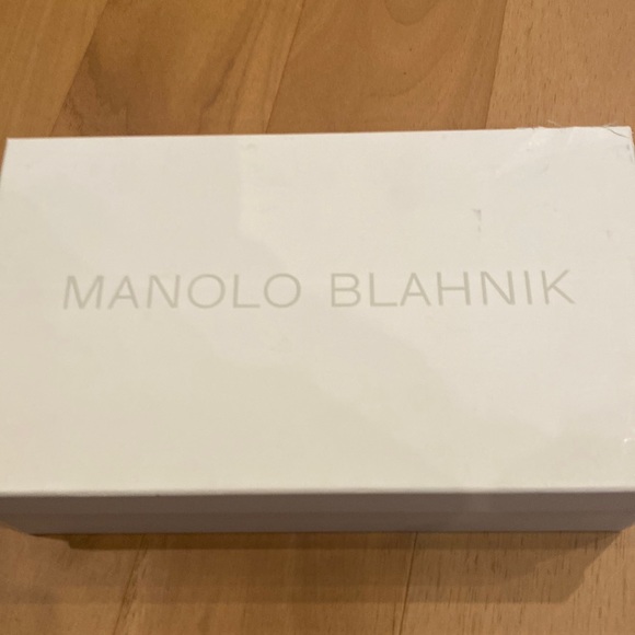 Manolo Blahnik Navy Capri Sandal NIB - Picture 4 of 4